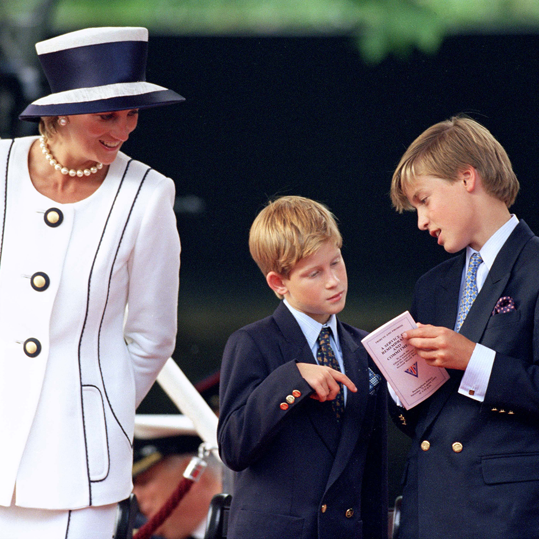 The Princess Of Wales And Princes William & Harry Attend The Vj Day 50Th Anniversary Celebrations In London. . (Photo by Antony Jones/Julian Parker/UK Press via Getty Images)